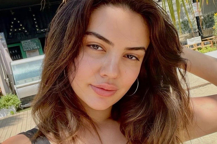 Viral Ece Ronay Ifsa Güzellik Ürününün Ceo'su Ve Aynı Zamanda Bir Tiktokers Olan Videosunu Buradan Izleyebilirsiniz