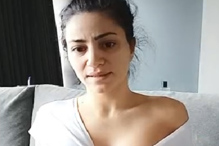 Linki Video Serpil Cansız Ifsa Özel Bölgelerini Açıkça Göstererek Kayıt Altına Aldı Ve Viral Oldu