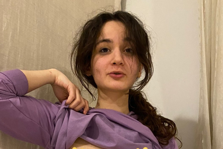 Linki Videosu Ayşen Çelik Ifsa Internet Onu Azgınlıktan Çıldırmış Minyon Bir Kız Olarak Adlandırdı