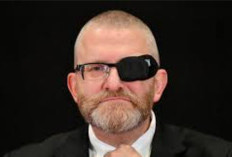 Czemu Braun Ma Opaske Na Oku, Işte Nedenleri Açıkladı, Bir Göz Atın! 